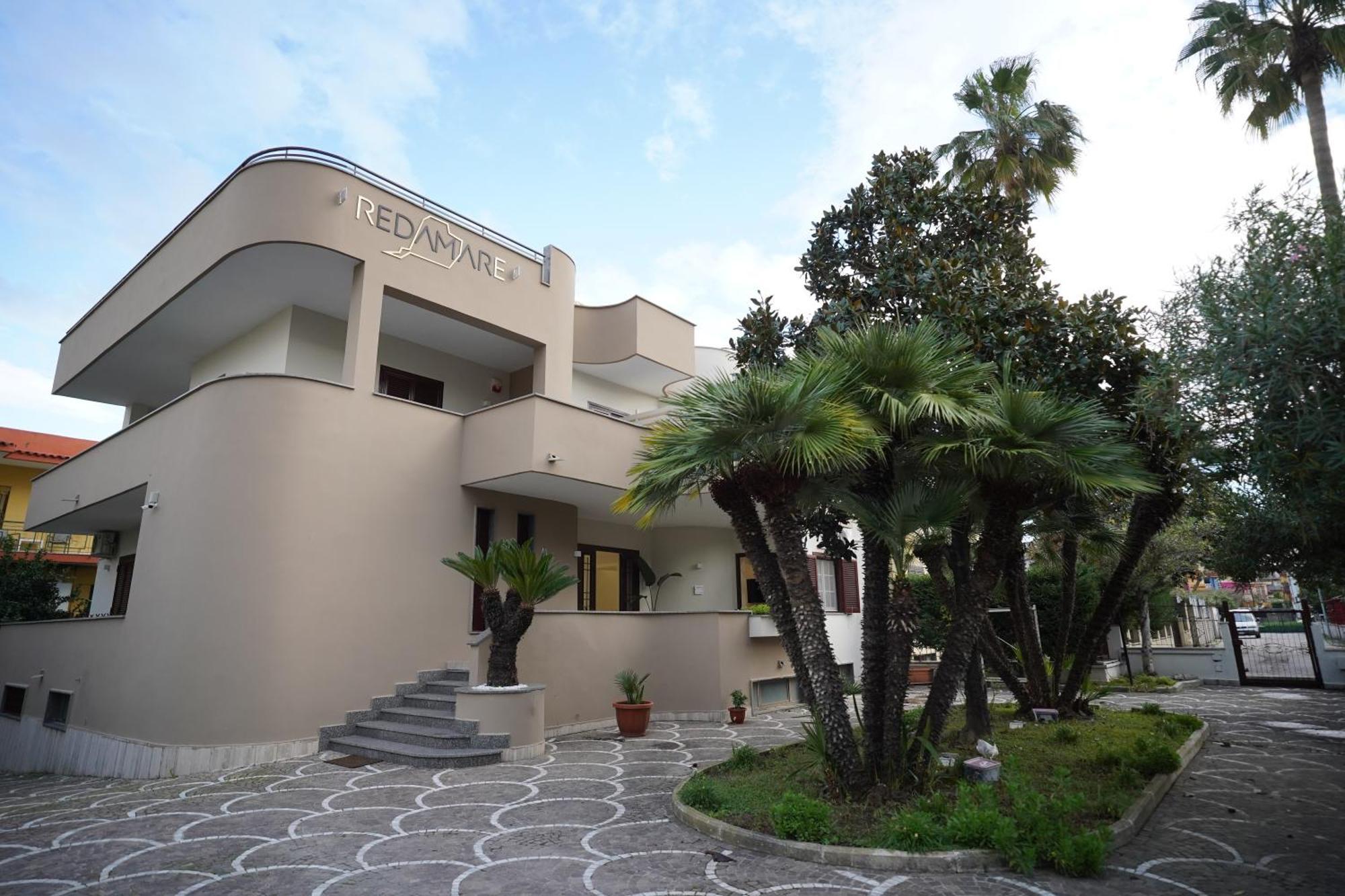 Redamare Hotel